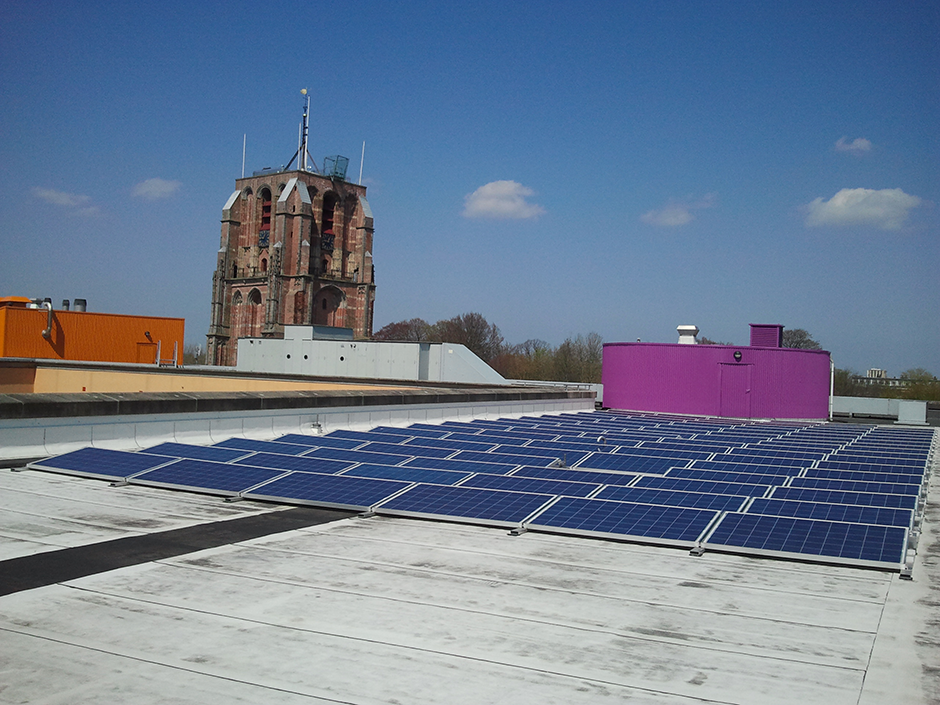 Zonnepanelen op daken in Leeuwarden