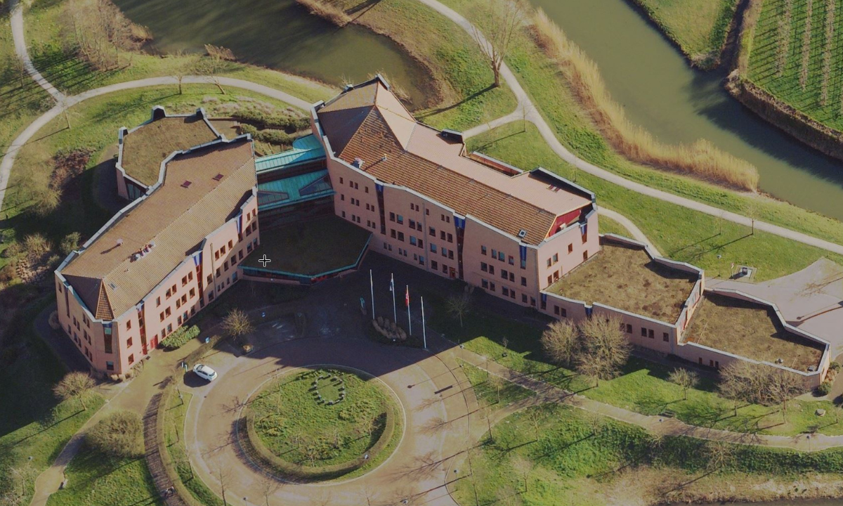 gemeentehuis van Buren in Maurik