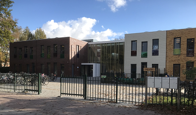 Gevel van school de Fliert in Twello