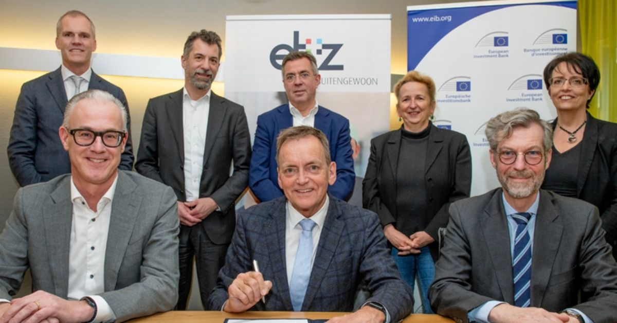Ondertekening van financieringsovereenkomst tussen ETZ, EIB en BNG Bank voor concentratie van zorg in Tilburg.